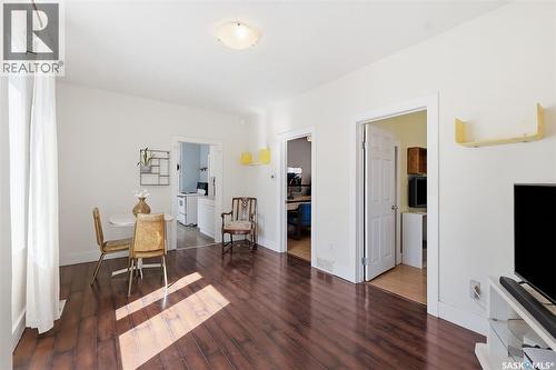 325 M Avenue N, Saskatoon, SK - Indoor