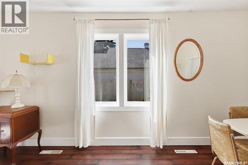 325 M Avenue N, Saskatoon, SK - Indoor