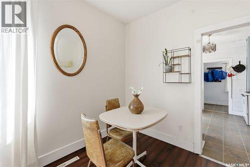 325 M Avenue N, Saskatoon, SK - Indoor Photo Showing Dining Room