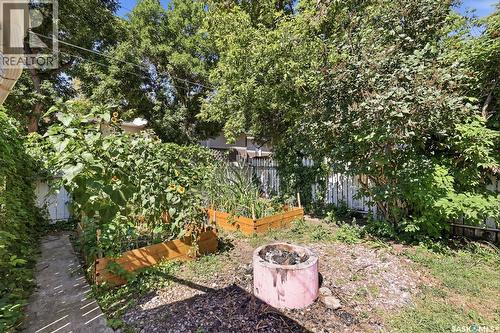 325 M Avenue N, Saskatoon, SK - Outdoor