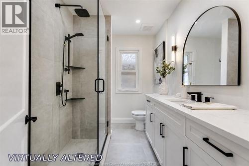 2309 Hall, Windsor, ON - Indoor Photo Showing Bathroom