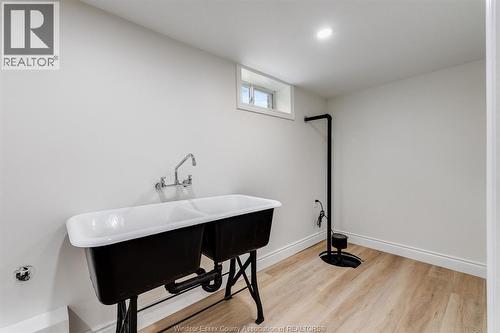2309 Hall, Windsor, ON - Indoor Photo Showing Other Room