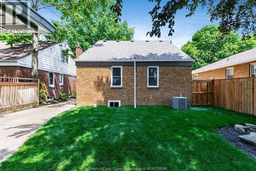 2309 Hall, Windsor, ON - Outdoor