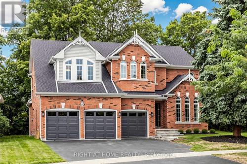 1019 NORTHERN PROSPECT CRESCENT  Newmarket, ON L3X 1N7