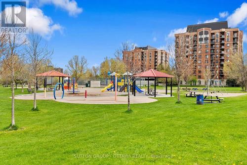 22 Manhattan Crescent, Ottawa, ON - Outdoor
