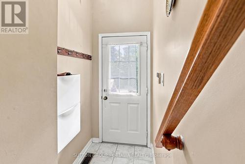 22 Manhattan Crescent, Ottawa, ON - Indoor Photo Showing Other Room