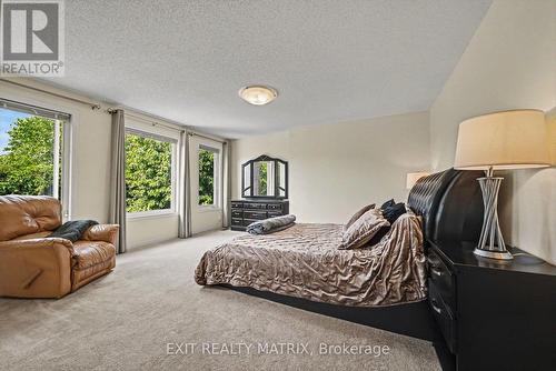 627 Chenier Way, Ottawa, ON - Indoor Photo Showing Bedroom