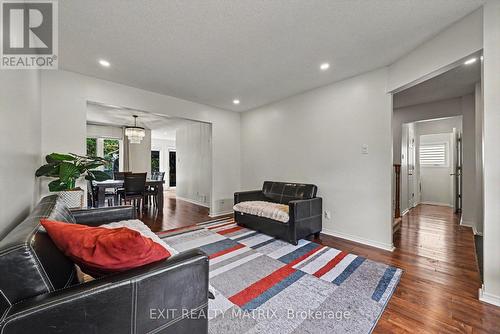 627 Chenier Way, Ottawa, ON - Indoor