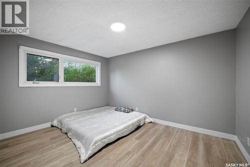 2225 Bedford Avenue E, Regina, SK - Indoor Photo Showing Bedroom