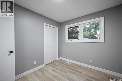 2225 Bedford Avenue E, Regina, SK - Indoor Photo Showing Other Room