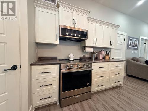 18 Evergreen Crescent, Springdale, NL - Indoor Photo Showing Kitchen