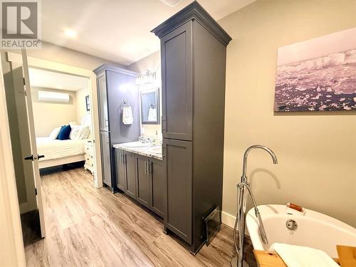 18 Evergreen Crescent, Springdale, NL - Indoor Photo Showing Bathroom