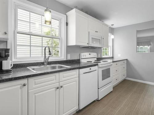 3206 Micmac Street, Halifax, NS - Indoor Photo Showing Kitchen