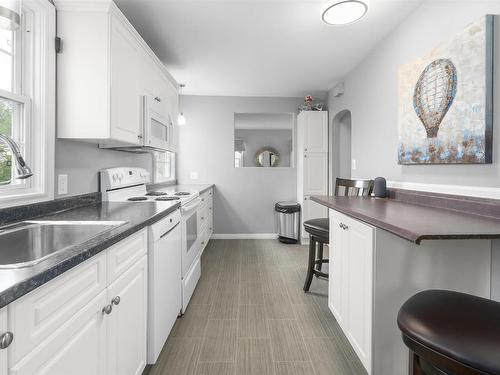 3206 Micmac Street, Halifax, NS - Indoor Photo Showing Kitchen