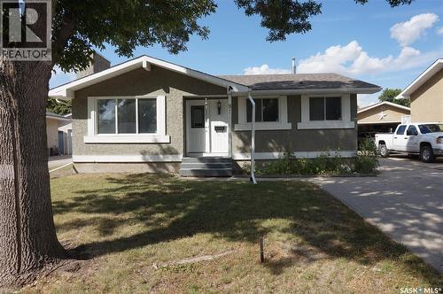 91 Plant Crescent, Regina, SK - Outdoor With Facade