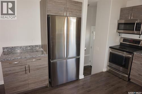 91 Plant Crescent, Regina, SK - Indoor Photo Showing Kitchen