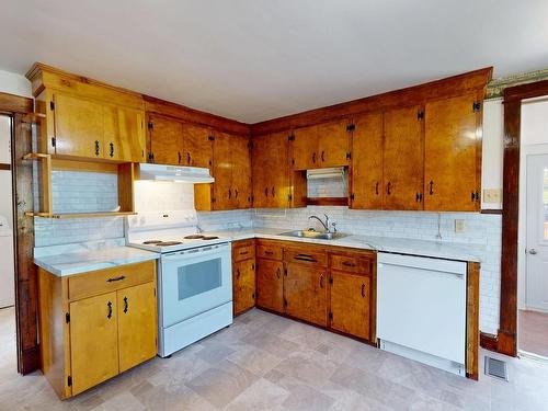 1056 Quarry Road, Union Corner, NS - Indoor Photo Showing Kitchen With Double Sink