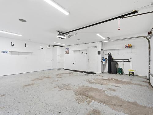 495 Gatehouse Run, Hammonds Plains, NS - Indoor Photo Showing Garage