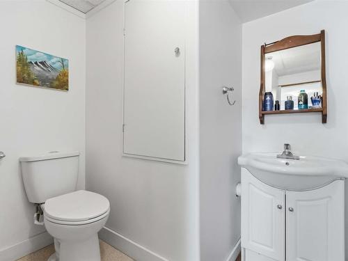 32 Tamarack Circle, Lower Sackville, NS - Indoor Photo Showing Bathroom