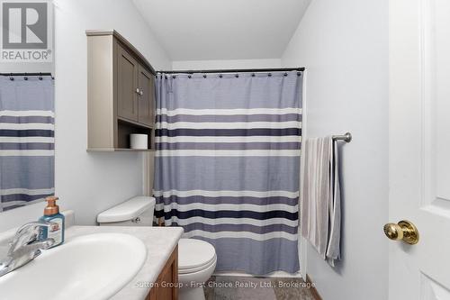 56 Huron Road, West Perth (Mitchell), ON - Indoor Photo Showing Bathroom