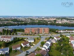 406 77 Russell Lake Drive  Dartmouth, NS B2W 6R8
