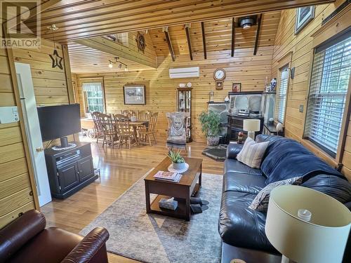 26 Old Witless Bay Line, Witless Bay, NL - Indoor Photo Showing Living Room
