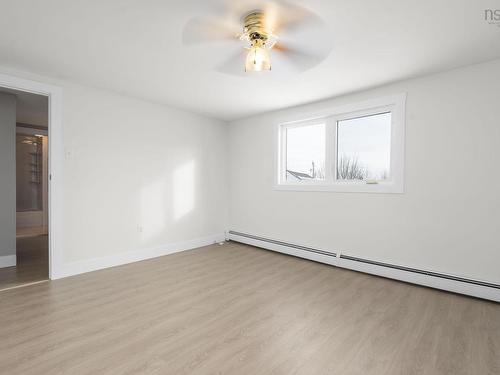 88 Armada Drive, Halifax, NS - Indoor Photo Showing Other Room
