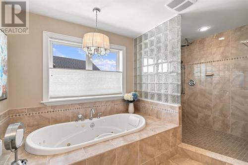 65 Cheyne Drive, St. John'S, NL - Indoor Photo Showing Bathroom