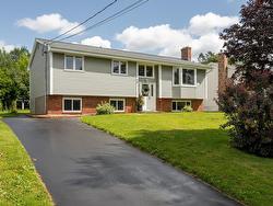 20 Parkland Avenue Cole Harbour, NS B2V 1M8