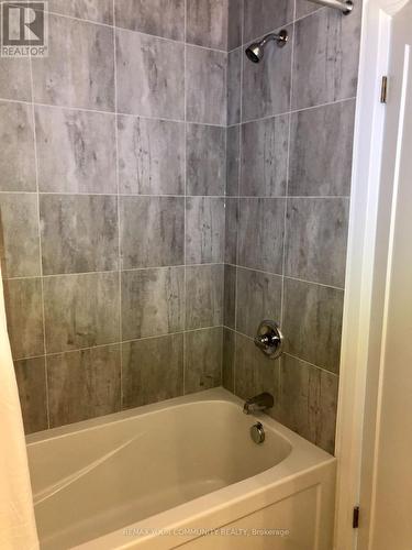 43 LAGUNA VILLAGE CRESCENT N , Hamilton, Ontario L0R 1P0 5