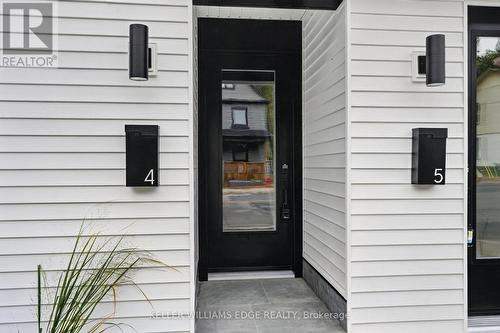 4 - 332 KING STREET W , Hamilton, Ontario L9H 1W6 4