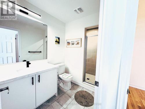 966 Cormorant Path, Pickering, ON - Indoor Photo Showing Bathroom