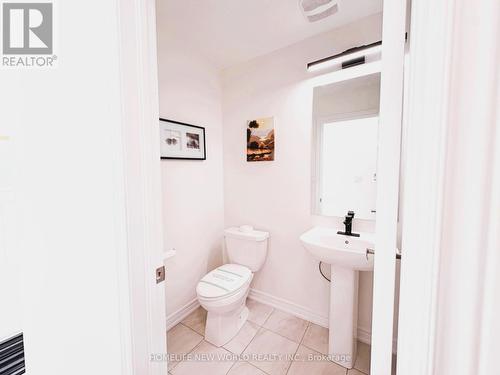 966 Cormorant Path, Pickering, ON - Indoor Photo Showing Bathroom