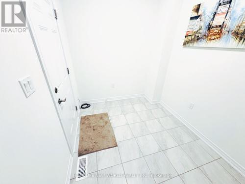 966 Cormorant Path, Pickering, ON - Indoor Photo Showing Other Room