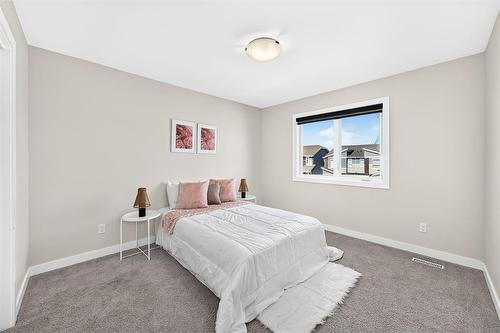 Primary Bedroom - 147 Phoenix Way, Winnipeg, MB - Indoor Photo Showing Bedroom