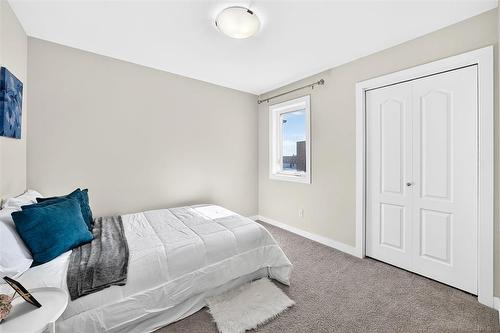Bedroom 2 - 147 Phoenix Way, Winnipeg, MB - Indoor Photo Showing Bedroom