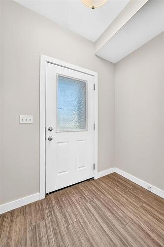 147 Phoenix Way, Winnipeg, MB - Indoor Photo Showing Other Room