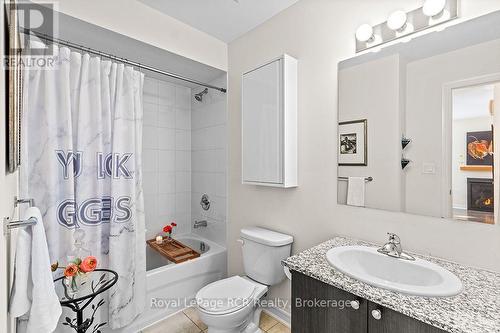 Staged Photo - 4 pc Bath - #308 - 7 Anchorage Crescent, Collingwood, ON - Indoor Photo Showing Bathroom