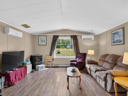 14581 Highway 1, Wilmot, NS 
