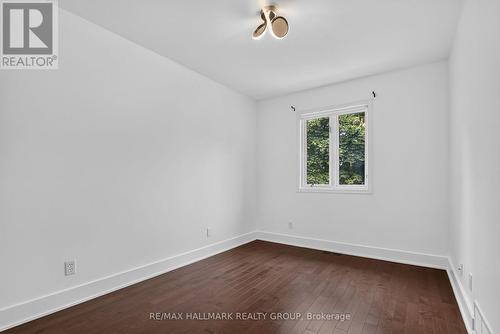 23 Whitegate Crescent, Ottawa, ON - Indoor Photo Showing Other Room