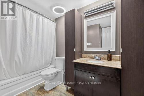 404 - 345 Centrum Boulevard, Ottawa, ON - Indoor Photo Showing Bathroom