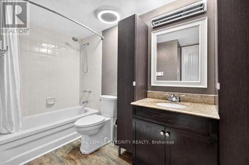 404 - 345 Centrum Boulevard, Ottawa, ON - Indoor Photo Showing Bathroom
