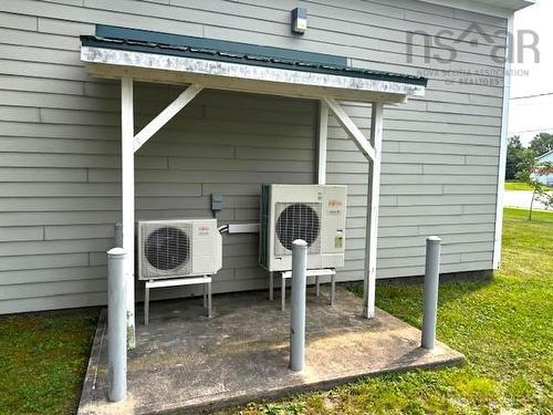 9692 Highway 8, Caledonia, NS 