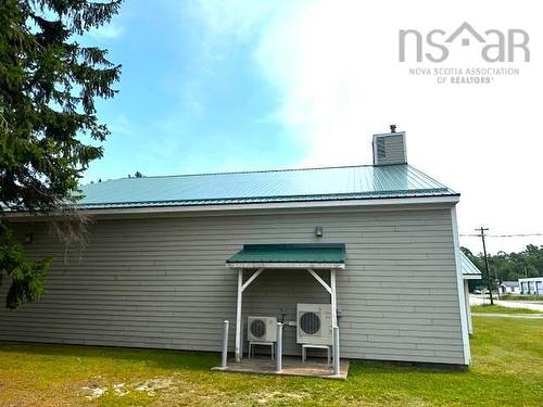 9692 Highway 8, Caledonia, NS 
