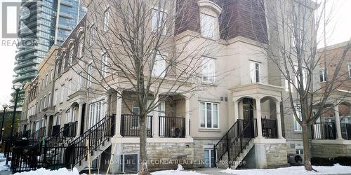 301 - 30 WESTERN BATTERY ROAD , Toronto, Ontario M6K 3N9 3