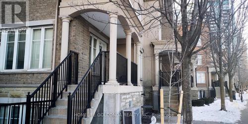301 - 30 WESTERN BATTERY ROAD , Toronto, Ontario M6K 3N9 4