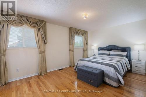 5806 Mersey Street, Mississauga, ON - Indoor Photo Showing Bedroom