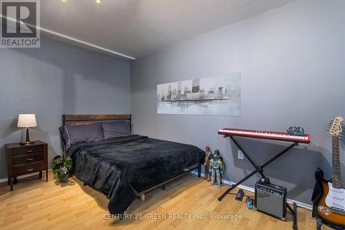 5806 Mersey Street, Mississauga, ON - Indoor Photo Showing Bedroom