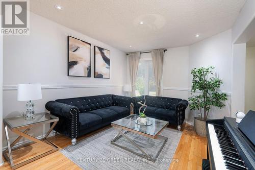 5806 Mersey Street, Mississauga, ON - Indoor Photo Showing Living Room