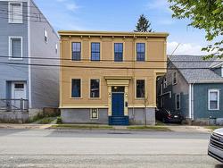 2048 Creighton Street  Halifax, NS B3K 3R2